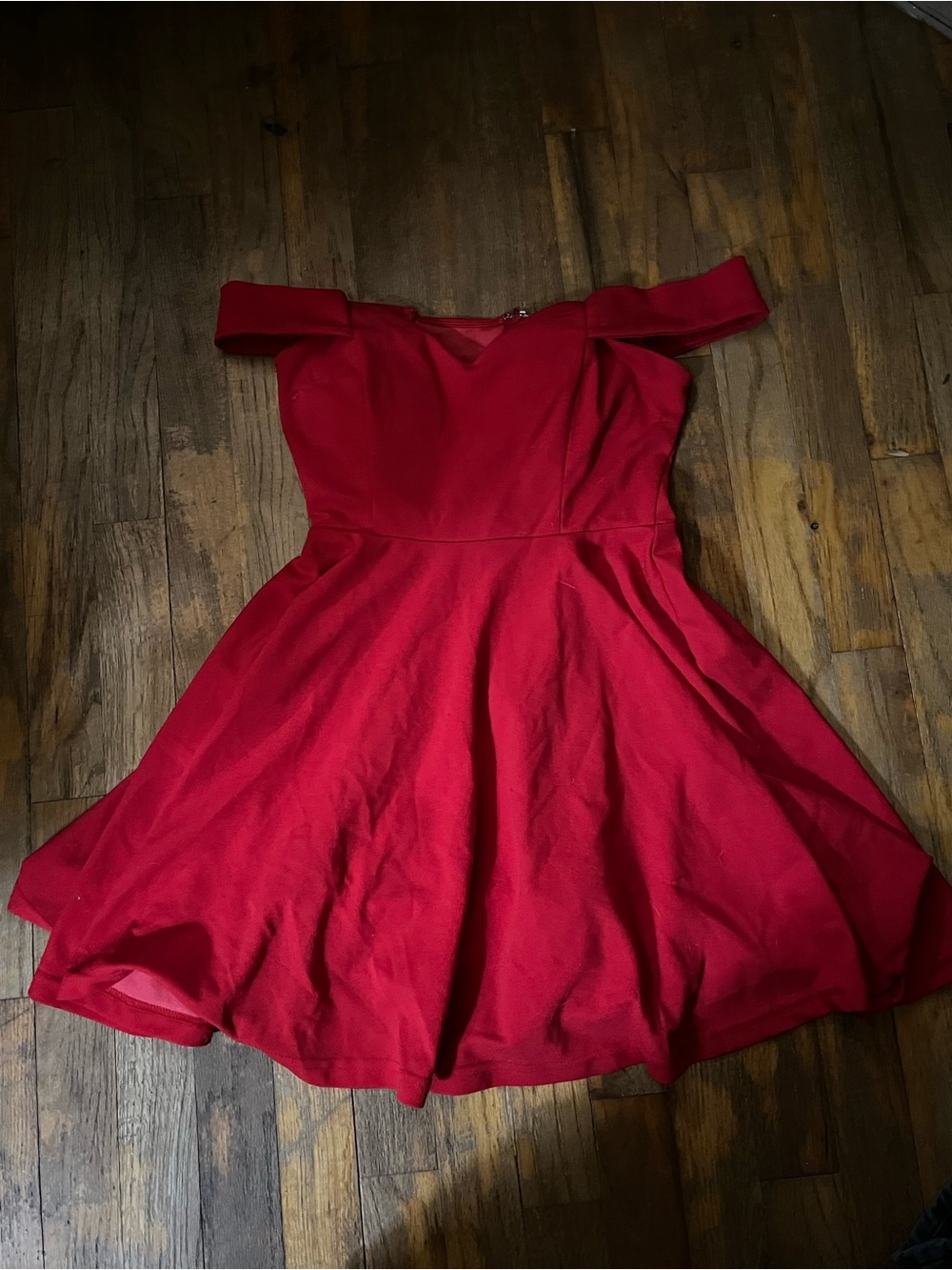 Windsor Red Party Dress Top Detail